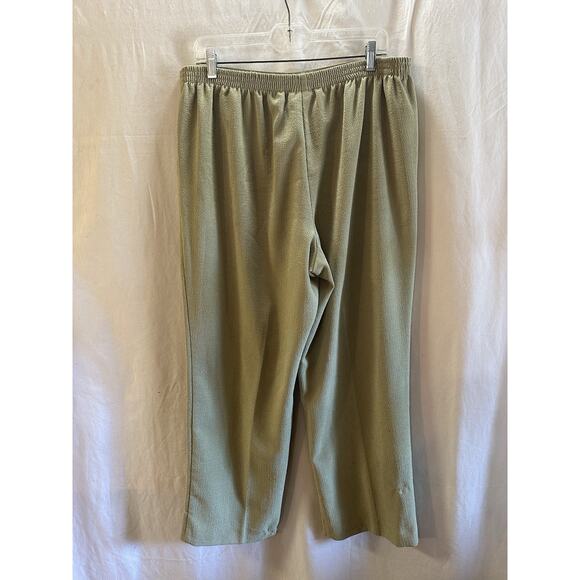 Alfred Dunner Women’s Pull-On Pants – Size 14 – Olive Green - Picture 3 of 4